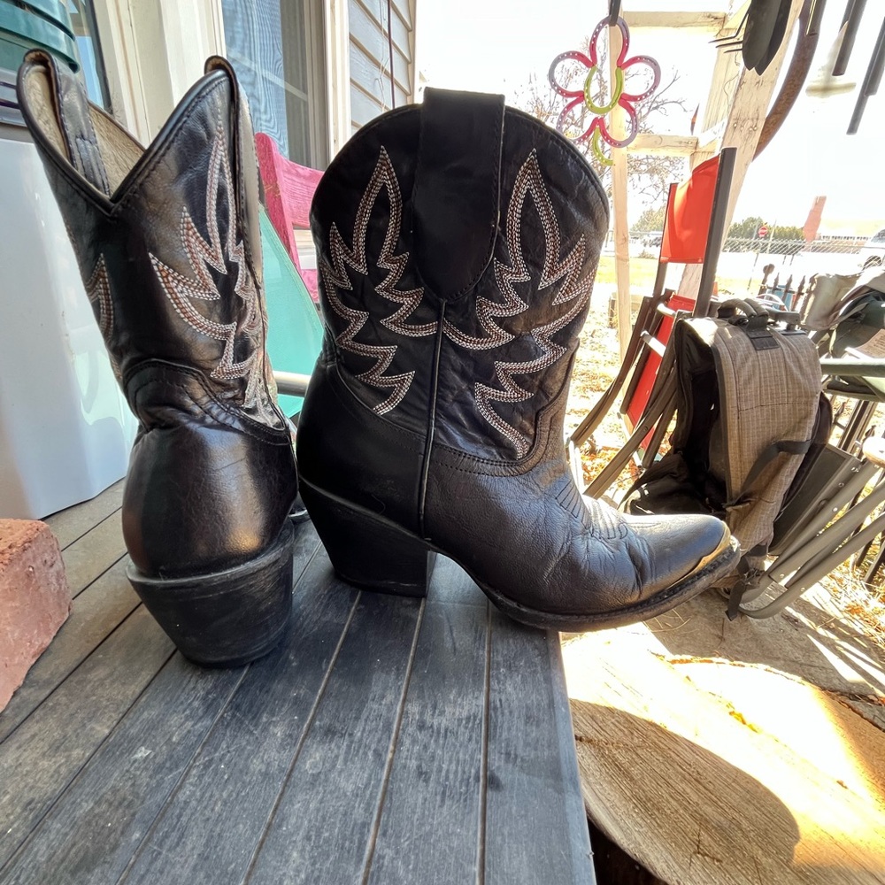 Black Western Cowboy Boots